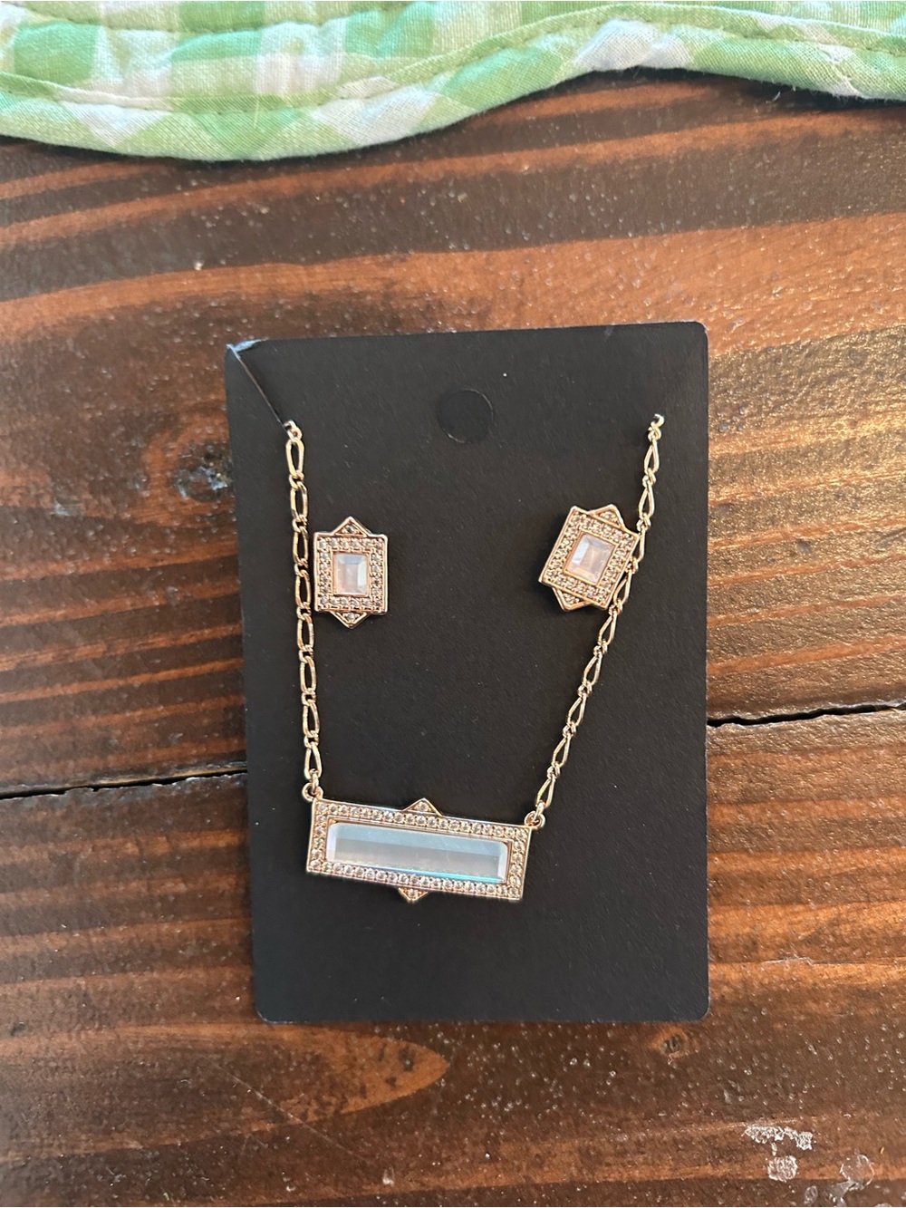 Gold-Tone White Inlay Bar Necklace and Stud Earring Set